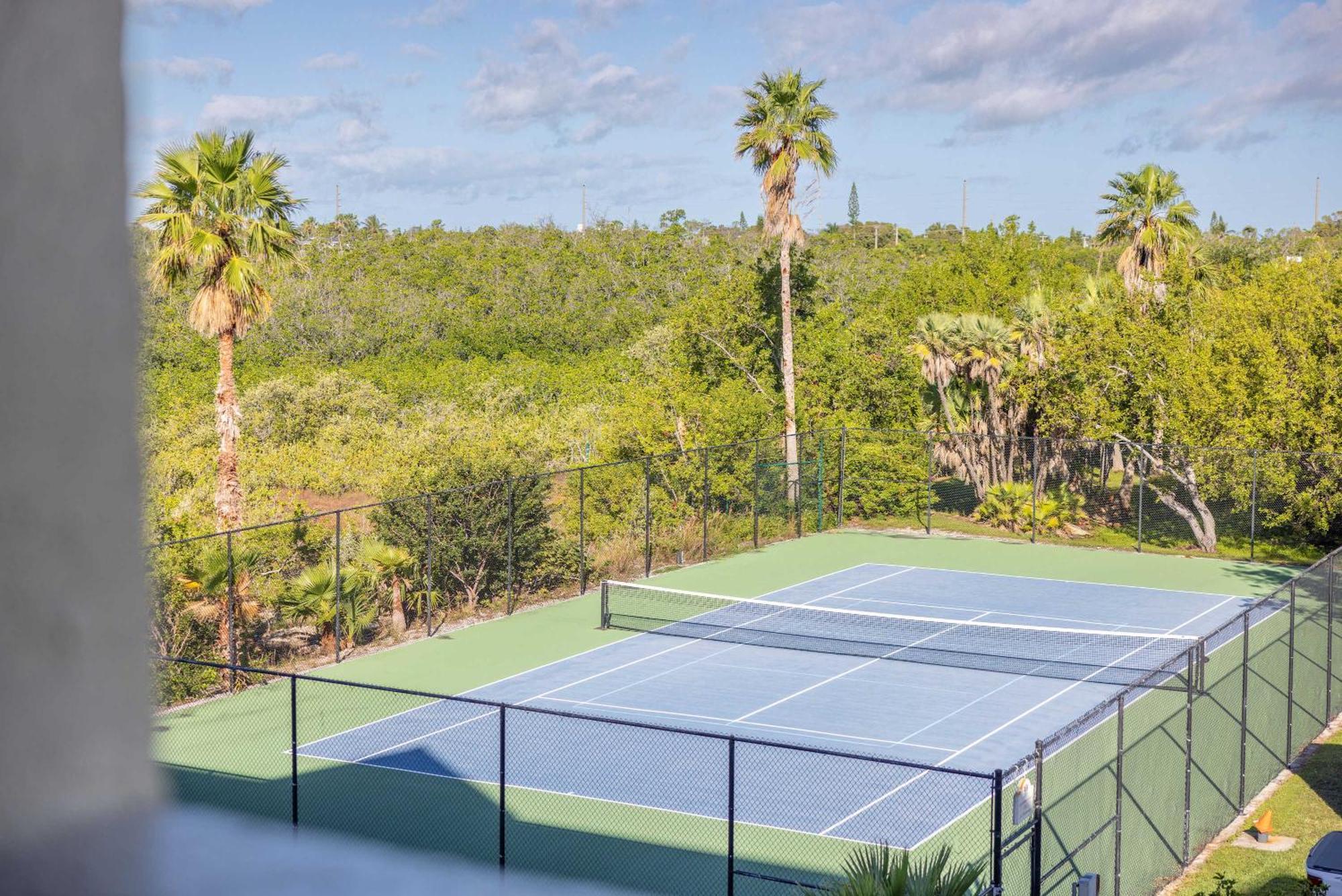 The Exuma Cay -Pool View & Parking Villa Key West Exterior photo